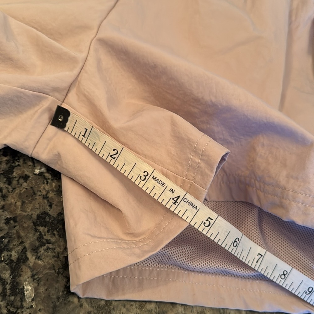 Nike loose fit high rise pocket shorts NWT L - Picture 8 of 9